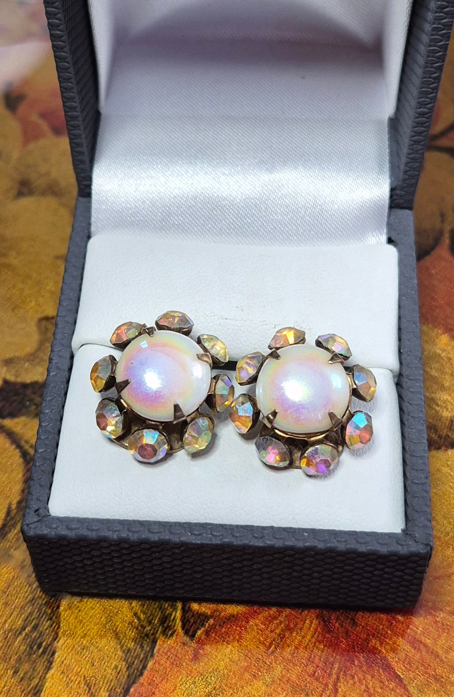 Vintage Aurora Borealis Clip-on Earrings